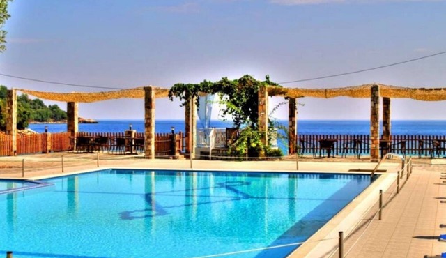 Maranton Beach Hotel