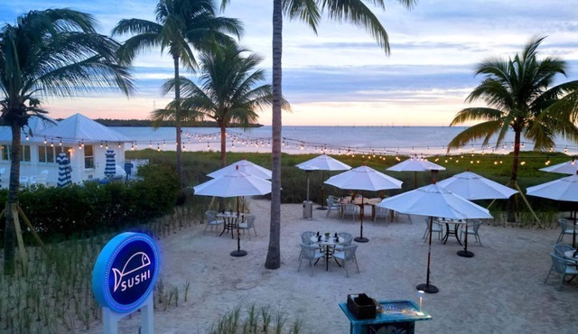 Marathon Beachfront | 2 Queens + Veranda