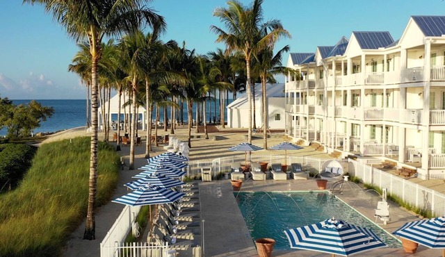 Marathon Beachfront Suite | 1BR Veranda +Luxe Bath