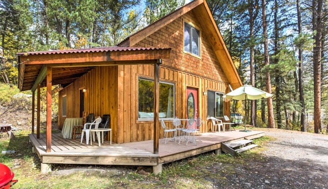 'Marble Hideaway' Cabin w/Mountain Views + Deck!