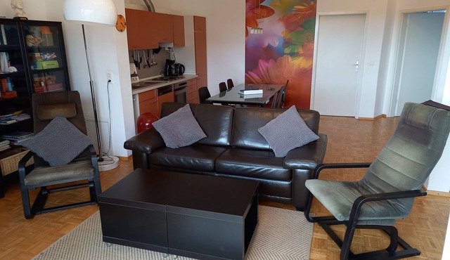 March special 70 €/Holiday home, 78 m², 2 bedrooms, lodging for 6, 1 bathroom