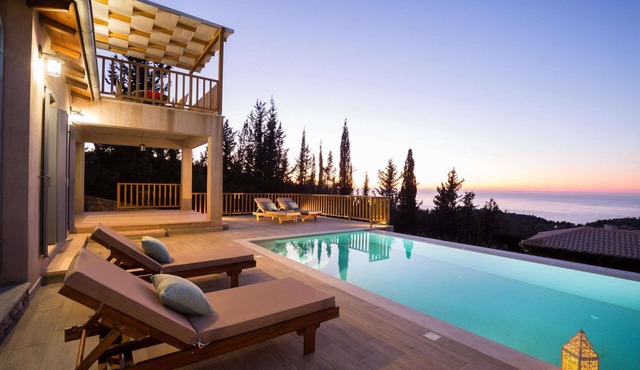 Mare - One Bedroom Villa, Sleeps 2