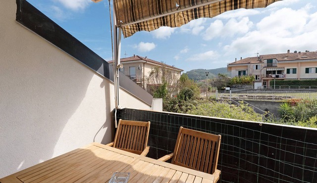Mareamore Apartment Albenga with Pool and Terrace