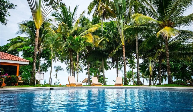 Marenaz Oceanfront Resort