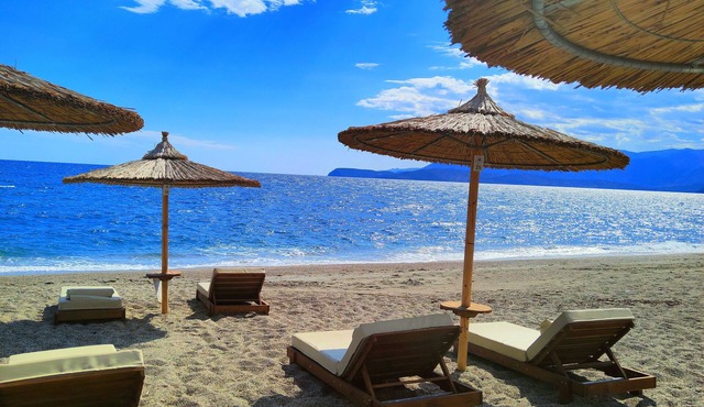 Margo Beach Hotel