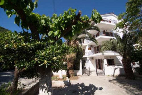 Maria Parameriti Apartments
