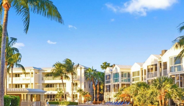 Mariners Club Best Private Community in Key Largo 4BR/3BA Pools Pickleball
