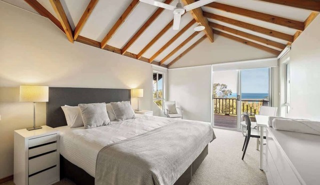 Mariners Rest—Bushland Haven w/Stunning Sea Views