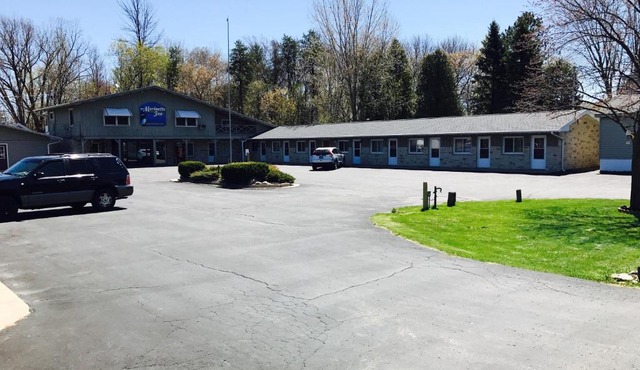 Marinette Inn