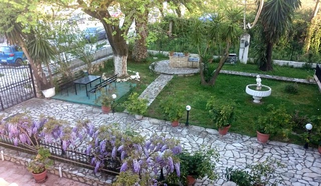 Maritsas Apartments