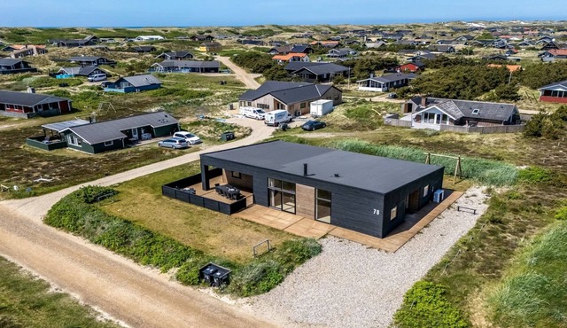 "Marius" - 400m from the sea by Interhome