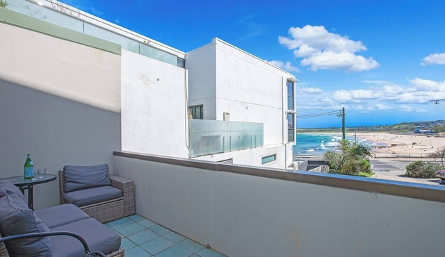 Maroubra Beachside 3 Bed Apt - New Listing