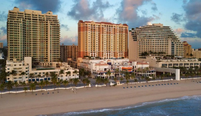 Marriott's BeachPlace Towers (2 Bedroom)