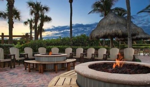 Marriott's Ocean Point Resort, Palm Beach Shores, Beachfront