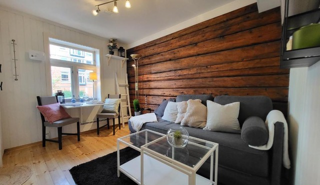 Mars Modern and Cozy Apartment in the centre, Free Parking