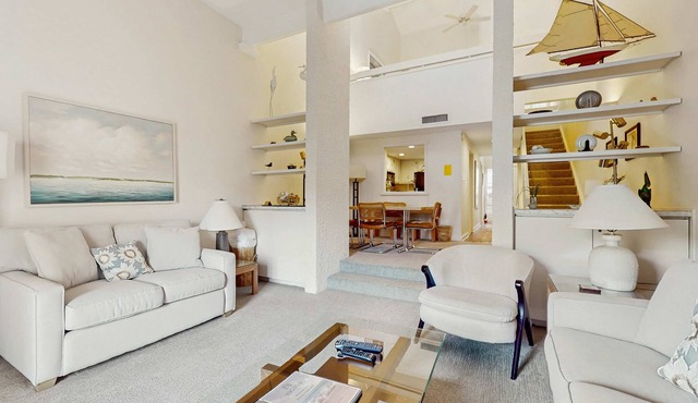Marsh-view Harbour Town condo w/shared pool - close to shops & restaurants