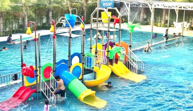Marshal Resort