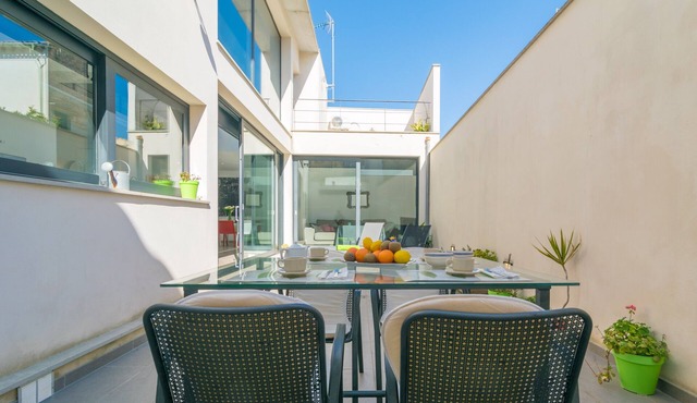 MARTE - Chalet with terrace in Sa Pobla. Free WiFi