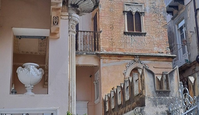 Martina, centre, 5 min. walk beach, 10 min walk trainstation in palazzo 1721