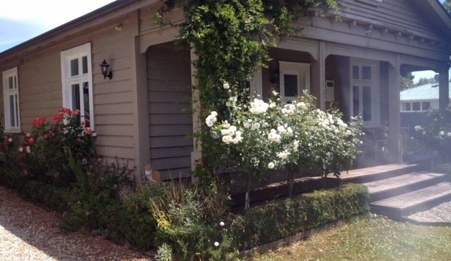 Martinborough's Quaff Cottage