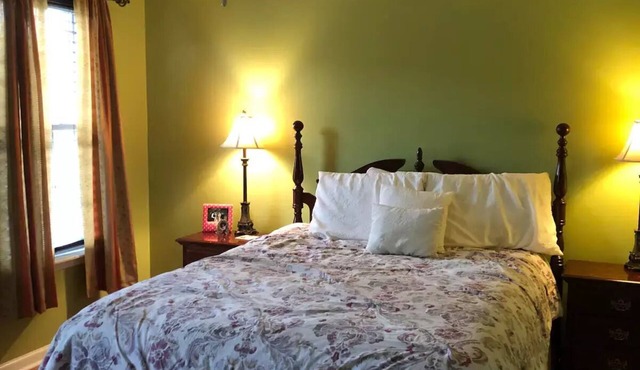 Martinez home Masters Rental- Sleeps 8nn