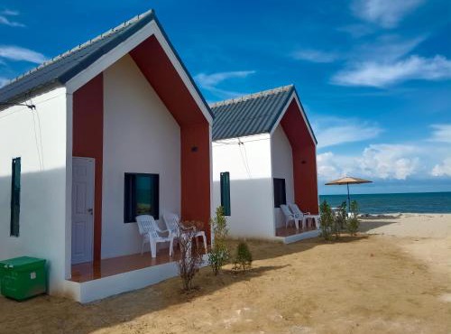 Maruay villa beach