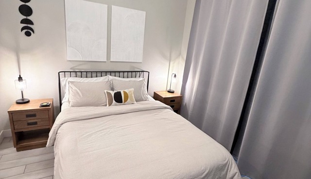 Marvelous 1-bedroom guesthouse with AC centrally located in Gilbert