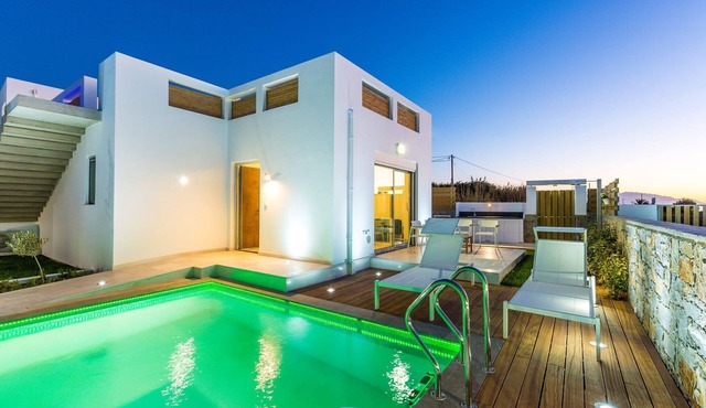 Marvelous Rethymno Villa | Villa Kokushibo | 2 Bedrooms | Beach Front