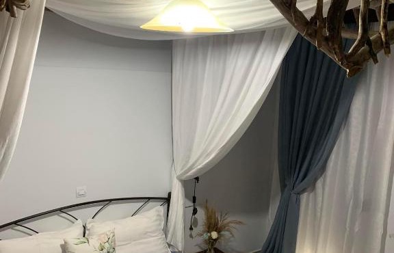 Mary's apartment