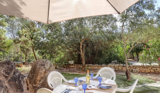 MaryLou: Cozy Studio 5 Minutes from the Beach