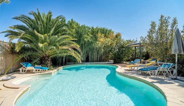 Mas with Pool and Nature, Peaceful Setting Just Minutes from Carcassonne