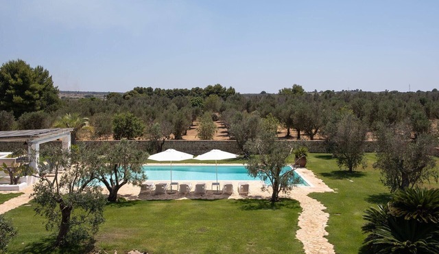 Masseria Cisterna Rossa