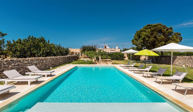 Masseria Li Capperi by Perle di Puglia
