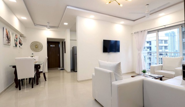 Master Suite 3 BHK