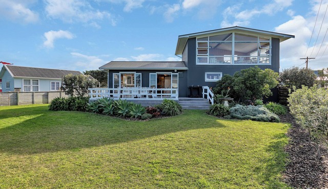 Matapouri Magic - Matapouri Holiday Home