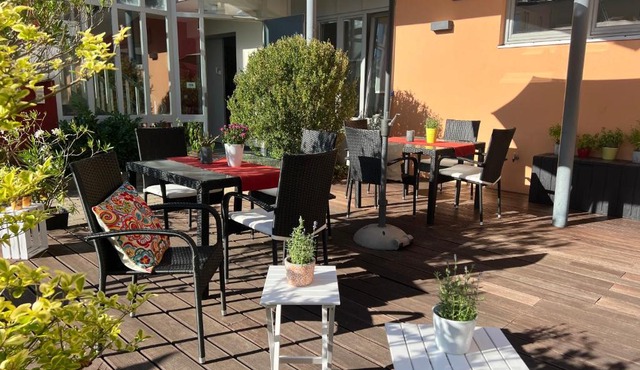 Matchpoint Hotel