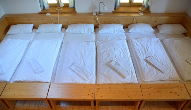 Mattress Dormitory 'Yellow' with Shared Terrace & Garden, WITHOUT Kitchen