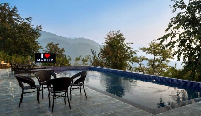 MAULIK RETREAT