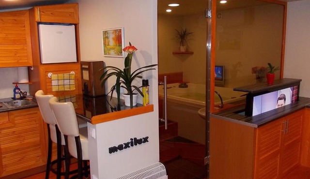 Maxilux Studio