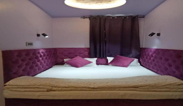 Maya Hotel & Restaurant
