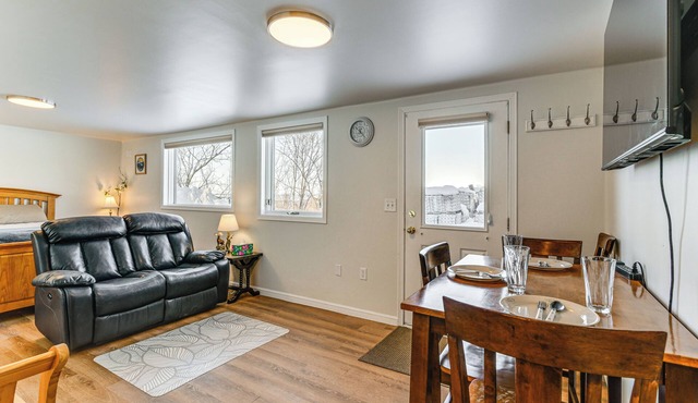 McKinley, Anchorage, Ocean View: Apt Near Chugach