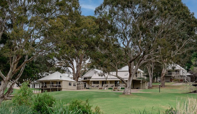 McMillans of Metung Coastal Resort