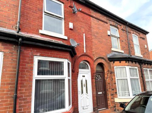 MCRShared House-Big Bedroom Sleeps 3