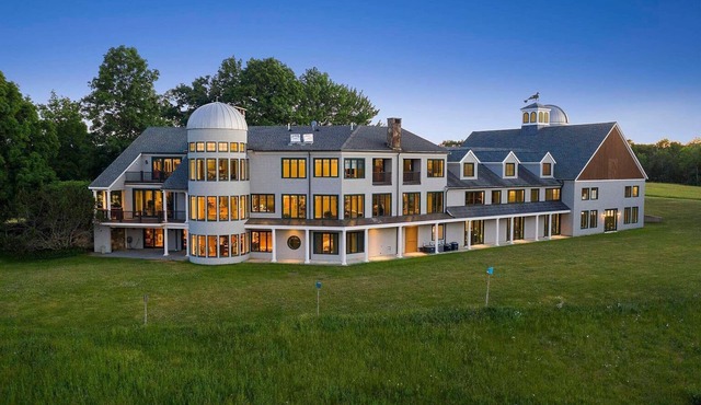 Meadow View Manor | 17,000sqft w/Olympic Pool