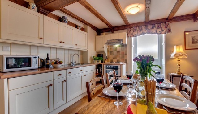 Meadows Edge Cottage, Dog/Cat Friendly with fishing on site