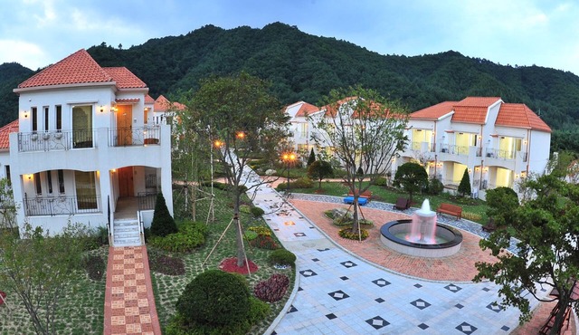 Mediterra County