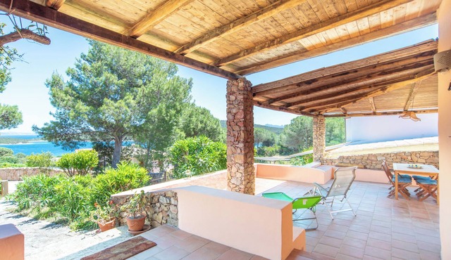 Mediterranean Cottage with Garden, Terrace and Sea View; Parking Available, Pets Allowed
