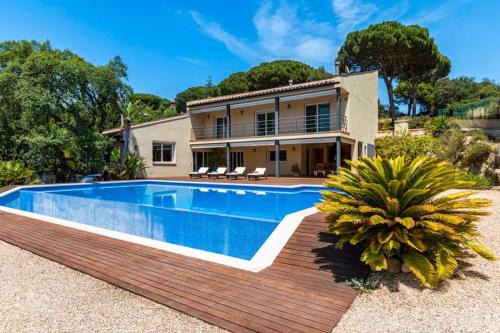 Mediterranean villa with pool near barcelona
