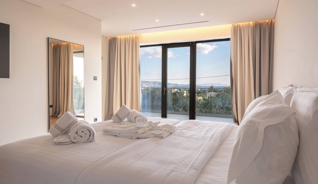 Megara Hotel