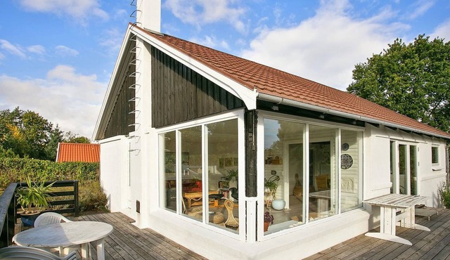 "Melina" - 100m from the sea by Interhome
